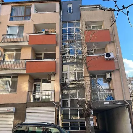 Апартамент Дари شقة